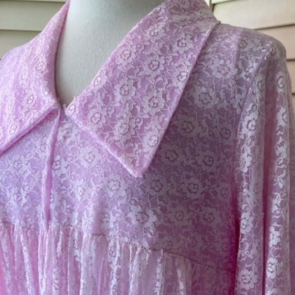 Vintage Lilac Lace Peignoir Gown and Robe - Picture 10 of 15